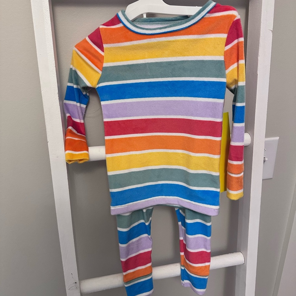 NWT Cat & Jack Red and Orange Pajama Set Vibrant Stripes